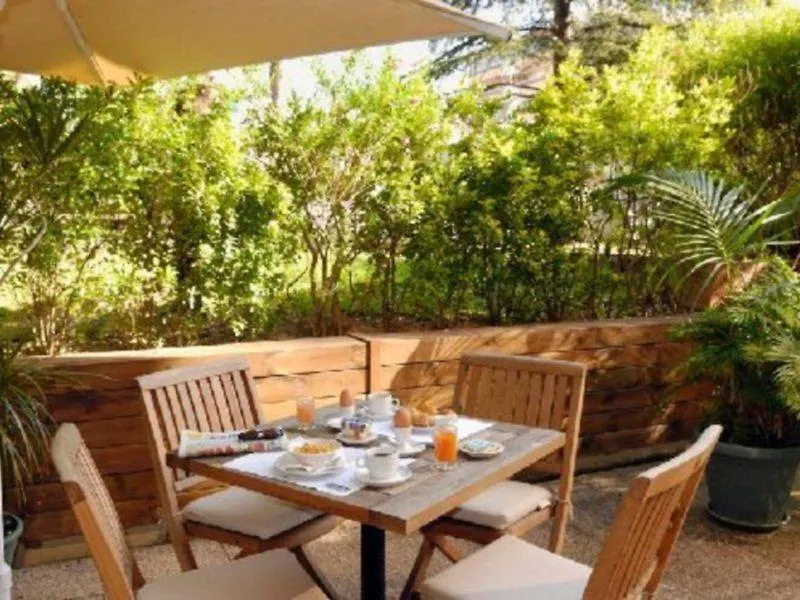 ibis Styles Cannes Le Cannet 3*,