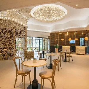 Novotel Arenas Aeroport **** Niza