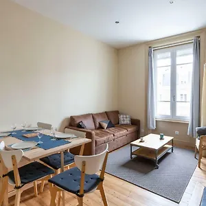 Apartment Joli T3, Gare & Plages A Proximite 